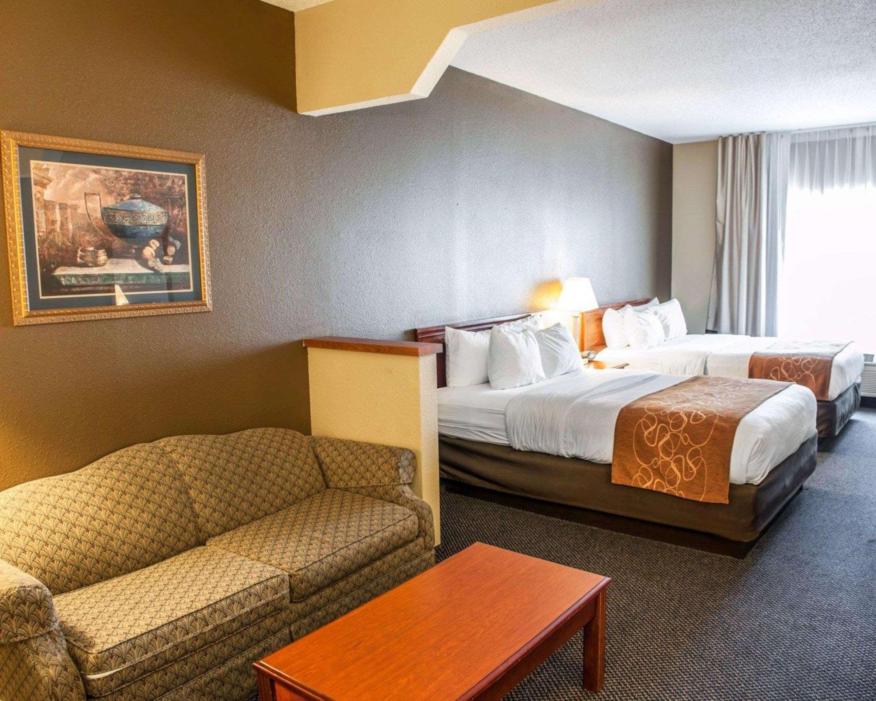 Comfort Suites Auburn Near I-69 Экстерьер фото