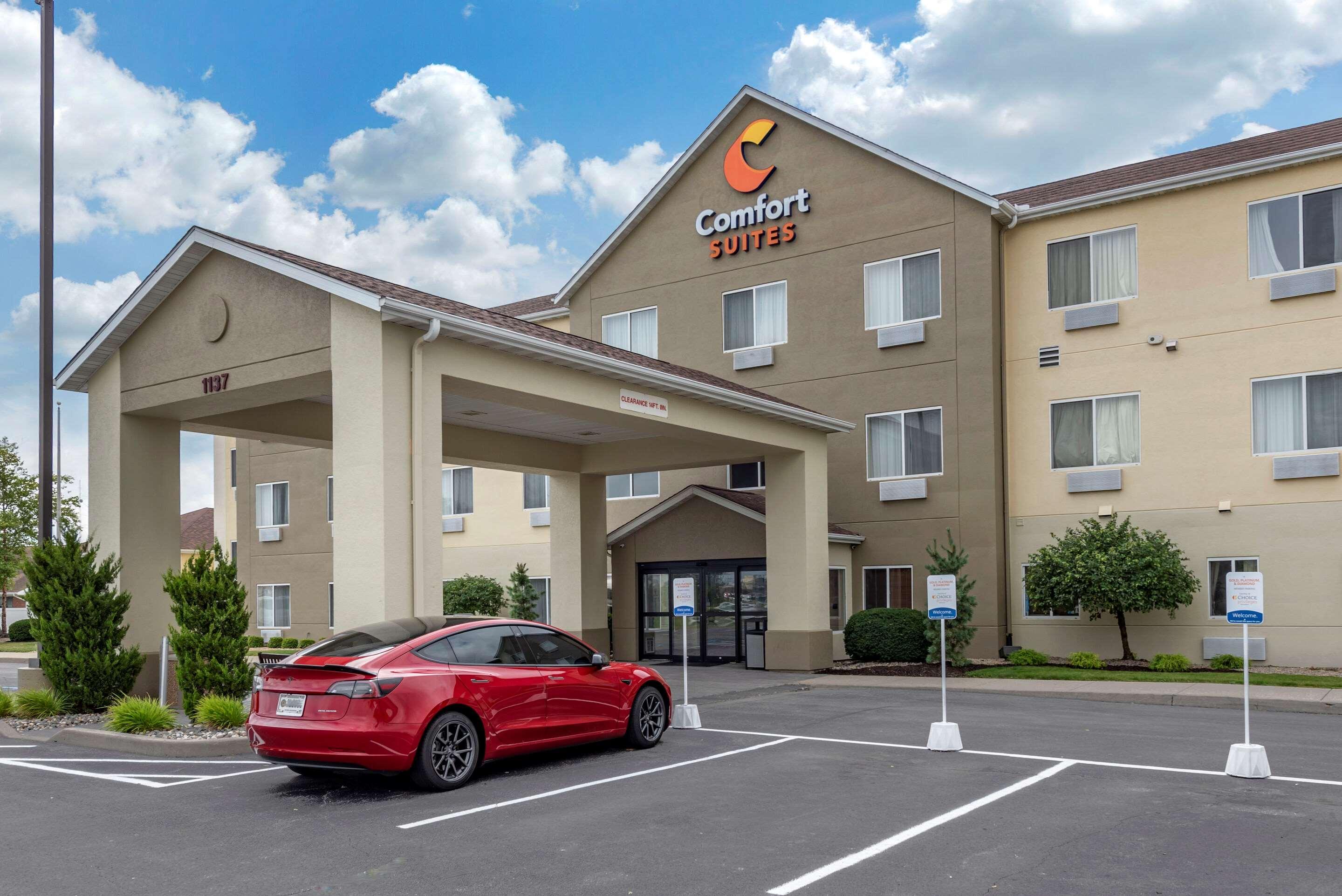 Comfort Suites Auburn Near I-69 Экстерьер фото