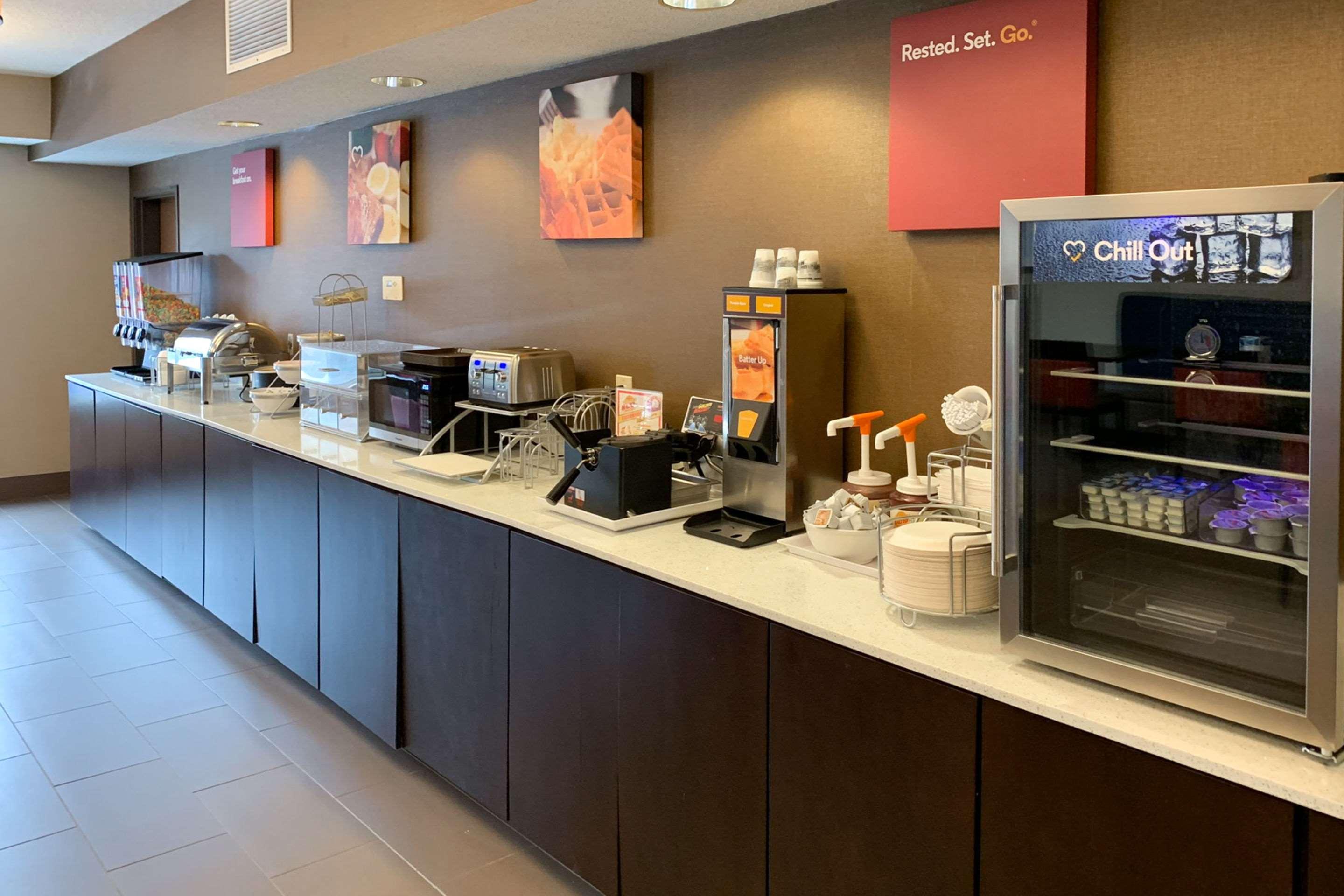 Comfort Suites Auburn Near I-69 Экстерьер фото